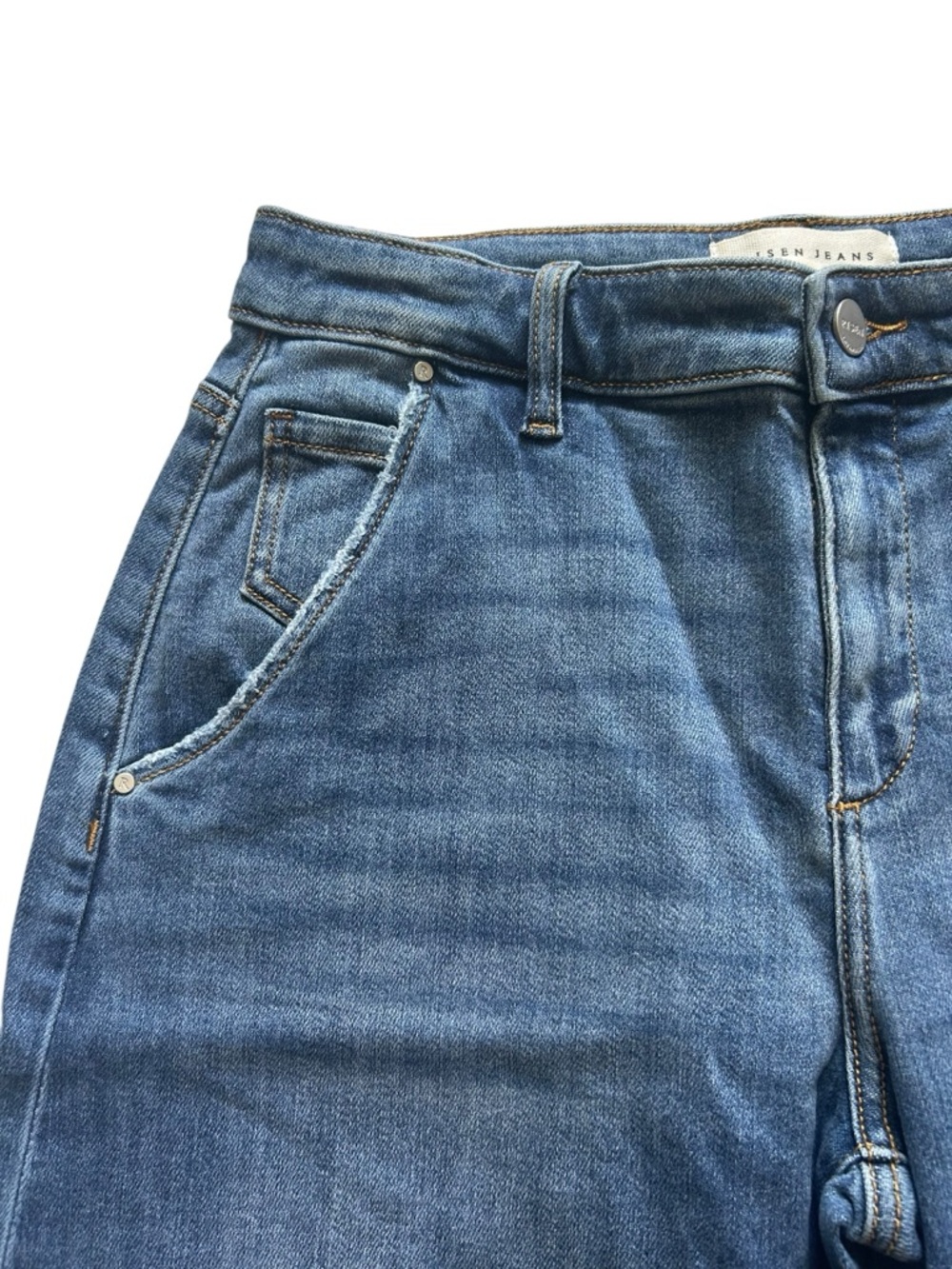 Risen Cropped Slouchy Cropped
Barrel Jeans NWT Sz 27 boho chic Baggy minimalist - Picture 11 of 16